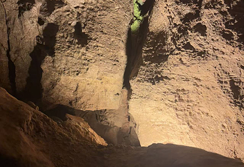 地下大峡谷第 18 张图片