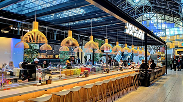奥斯陆Ostbanehallen美食区