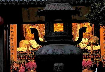 龙华寺第 24 张图片