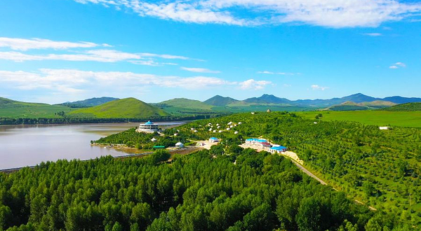 兴安圣湖旅游度假村
