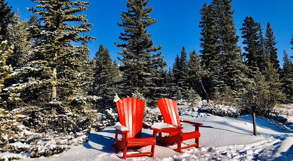 Bow Falls to Hoodoos Trail