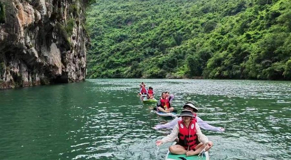 飞腾桨板俱乐部