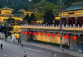 白塔山公园第 15 张图片
