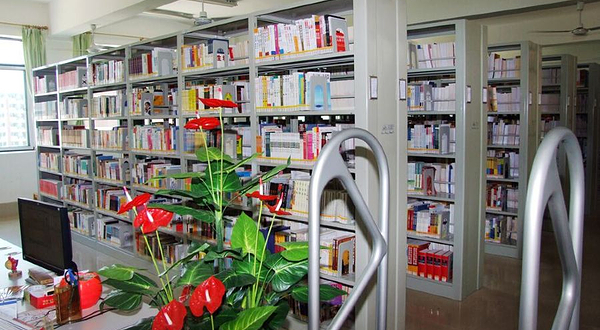 广西民族大学(相思湖校区)-图书馆