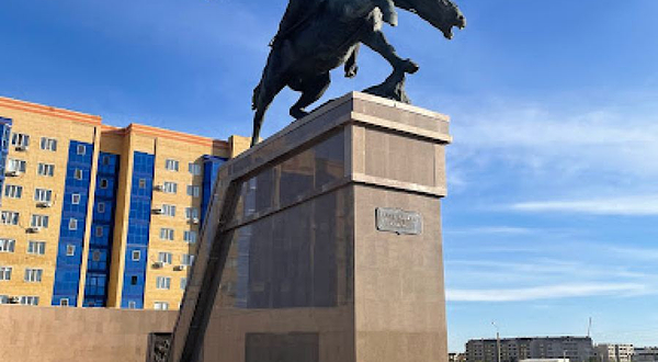 Skver Imeni Yeset Batyra.