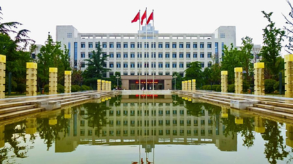 山东大学(中心校区)-图书馆第 1 张图片