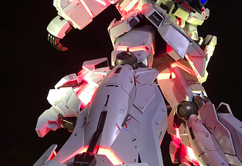 实物大《机动战士高达》独角兽立像第 20 张图片