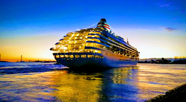 Garden Pier East Plaza