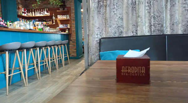 Bath of Aphrodite, Baytur