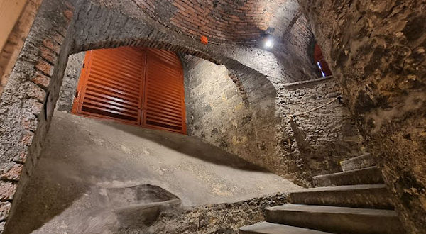 圣尼古拉斯钟楼