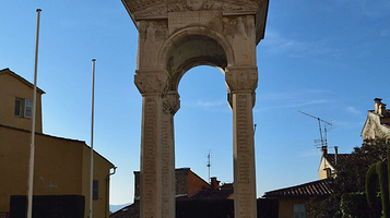 格拉斯阵亡将士纪念碑