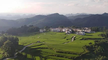 红岩峡谷第 1 张图片