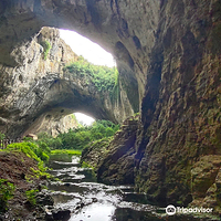 Devetashka Cave