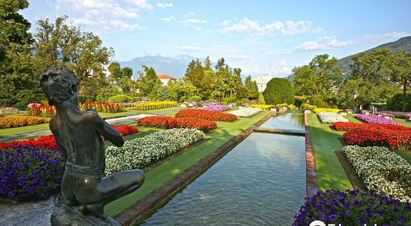 塔兰托别墅植物园