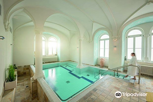 弗里德里希浴场