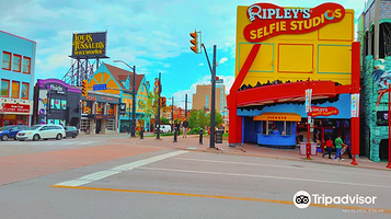 Ripley’s Selfie Studios