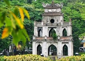 Hoan Kiem Lake Walking Street