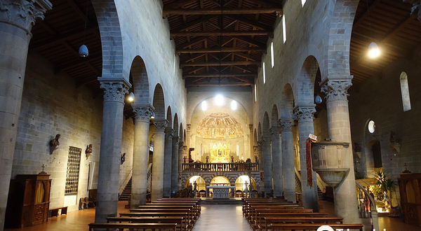 菲耶索莱圣罗穆鲁斯主教座堂