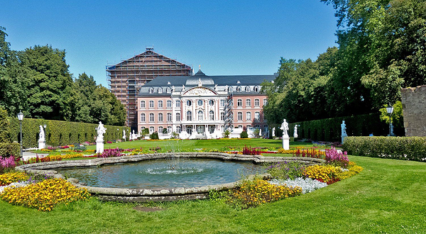 特里尔选帝侯宫