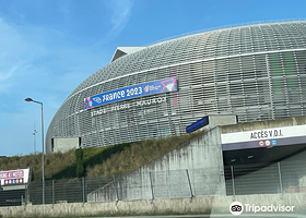 皮埃尔·莫鲁瓦球场