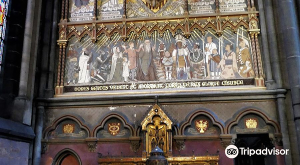 里尔蜡台圣母大教堂