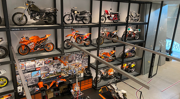 KTM Motohall