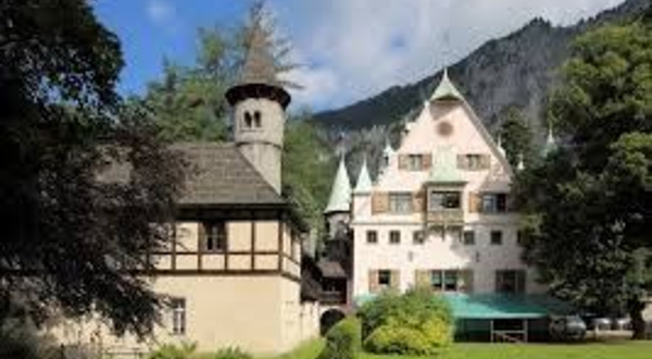 Schloss Leopoldstein