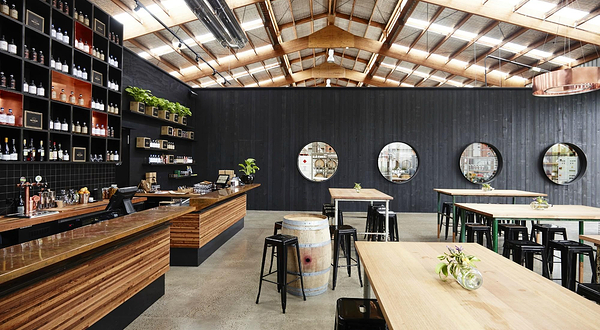 四柱杜松子酒酿酒厂