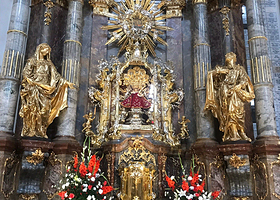 圣母玛利亚.斯涅日娜教堂