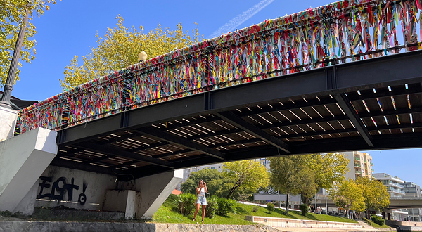 Ponte Lacos de Amizade