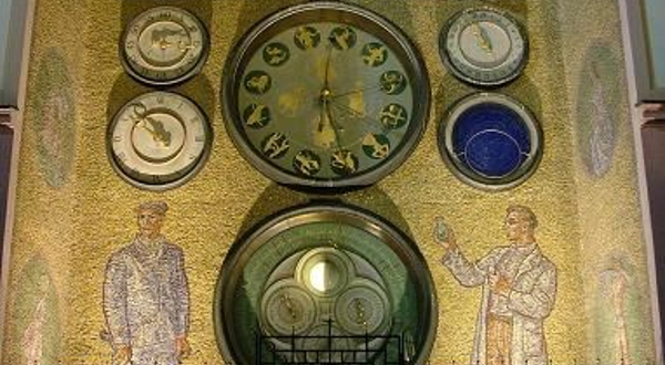 奥洛穆茨天文钟