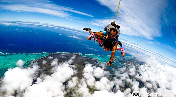 毛里求斯高空跳伞
