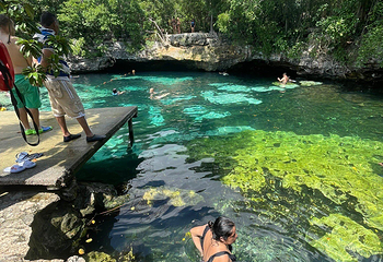 Cenote Azul第 13 张图片