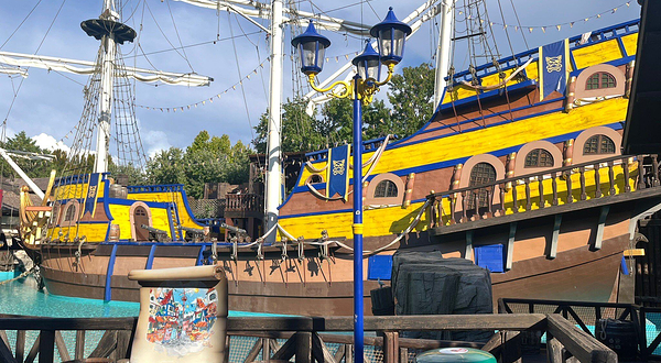 加达云霄乐园度假村