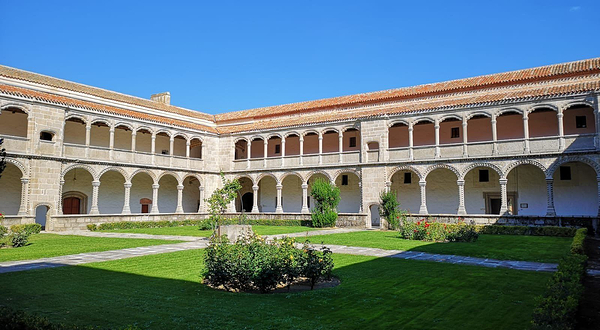 皇家圣托马斯修道院