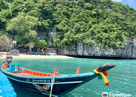 Blue Lagoon (Emerald Lake)
