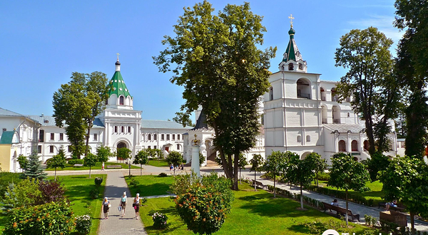 圣三位一体 伊帕季耶夫斯基男修道院