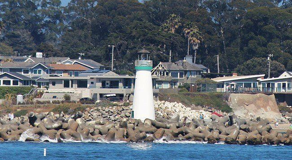 圣克鲁斯防波堤灯塔