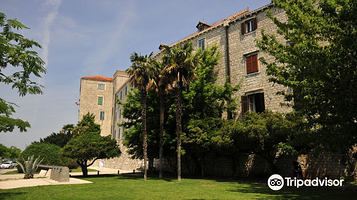 希贝尼克城市博物馆