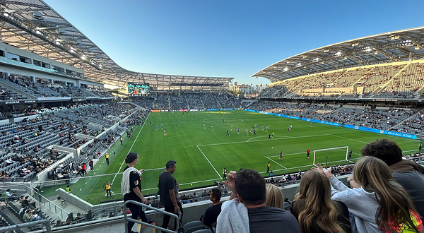 加州银行体育场