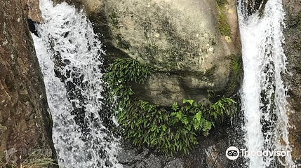 Hou Dong Keng Waterfall第 2 张图片