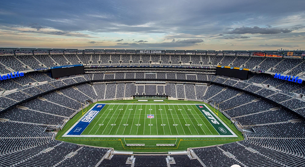 大都会人寿体育场