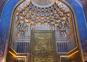 乌鲁格·别克伊斯兰教学院