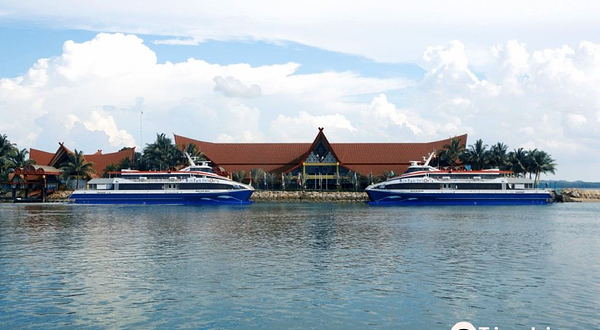 民丹岛度假胜地渡轮