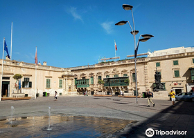 St. George’s Square