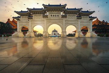 自由广场第 5 张图片