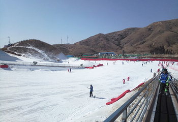 桂林天湖冰雪世界滑雪场第 35 张图片