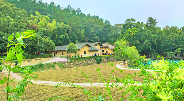 毛泽东同志故居