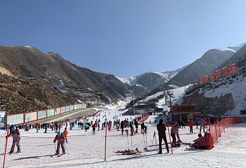 抱龙山凤凰岭滑雪场第 10 张图片