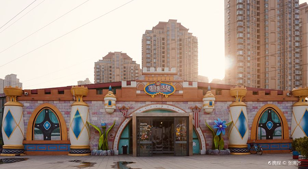 维佳童话镇演出现场(徐东店)